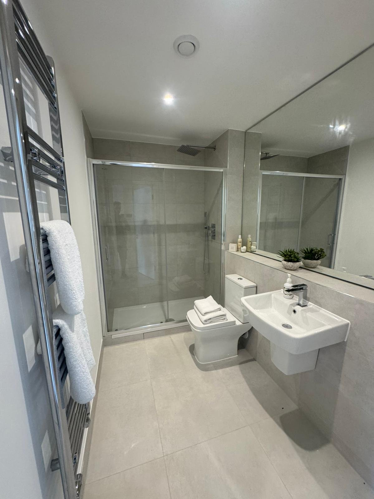 Fully tiled bathroom
